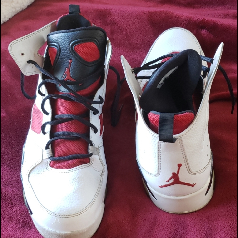 Original jordan 3's retro